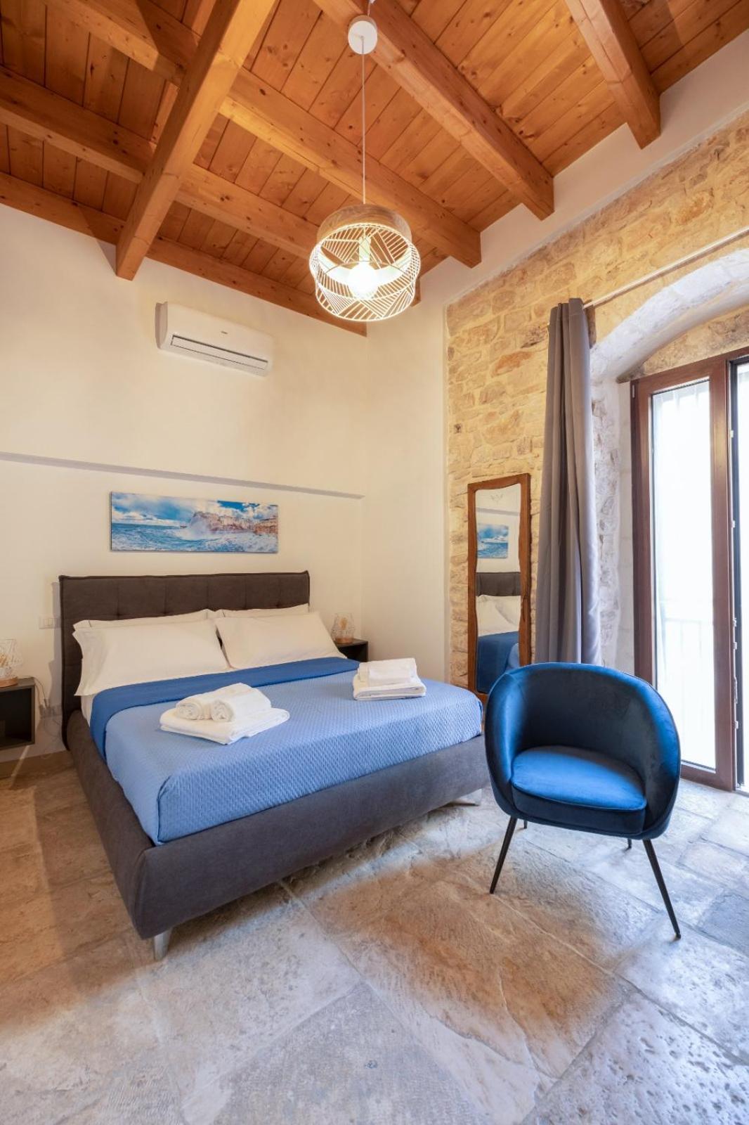 Hotel Palazzo Rizzi Dimora Dei Templari Bitetto Esterno foto