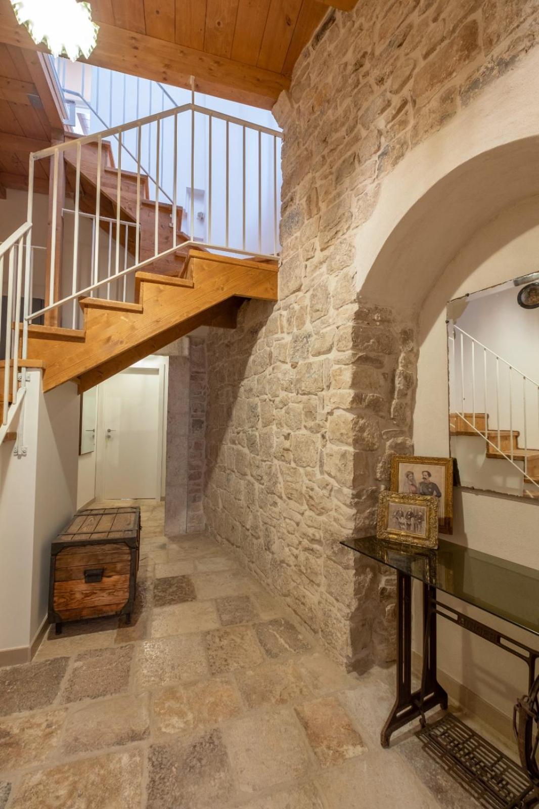 Hotel Palazzo Rizzi Dimora Dei Templari Bitetto Esterno foto