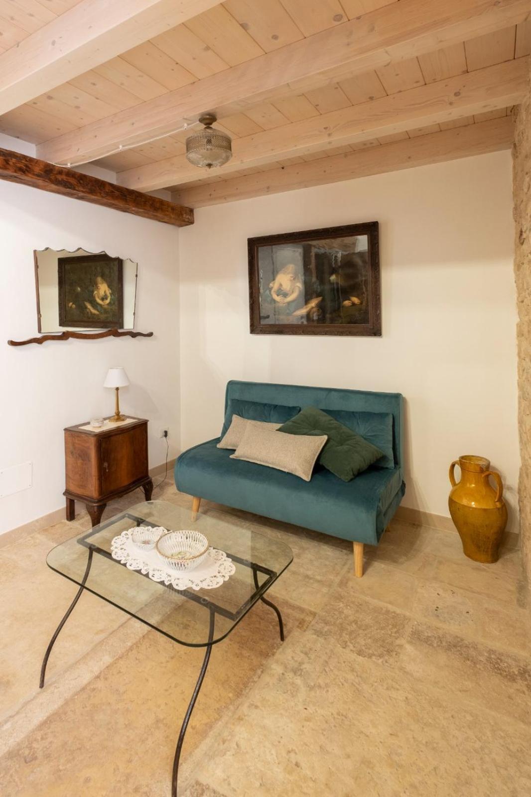 Hotel Palazzo Rizzi Dimora Dei Templari Bitetto Esterno foto