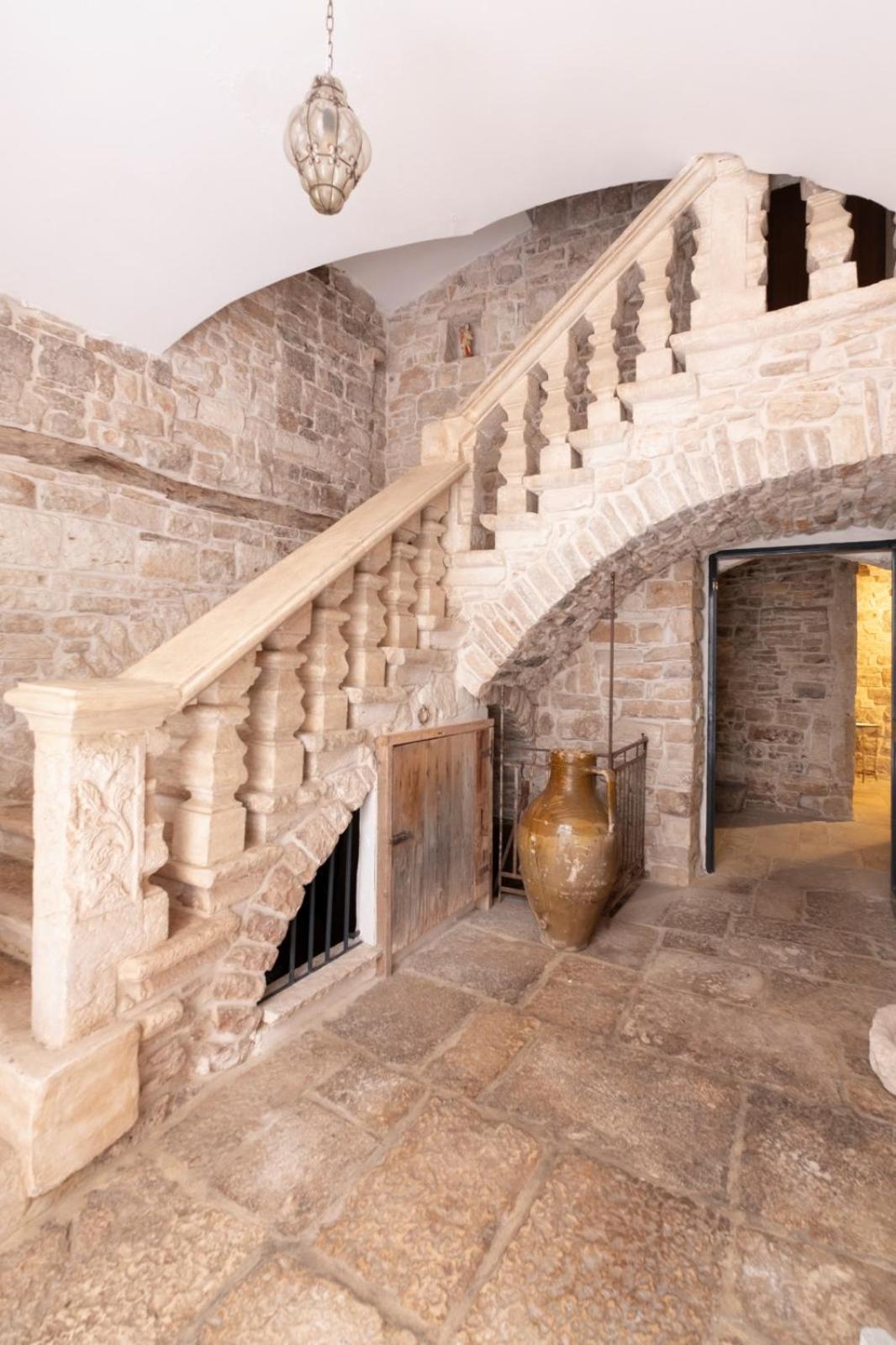 Hotel Palazzo Rizzi Dimora Dei Templari Bitetto Esterno foto